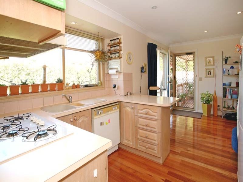 2/960 Station Street, Box Hill North image 5