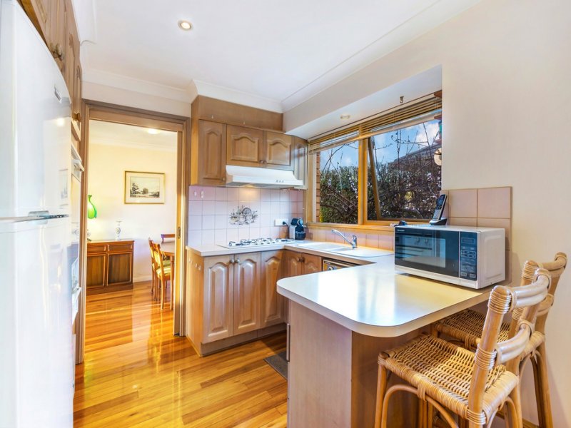 2/960 Station Street, Box Hill North image 4