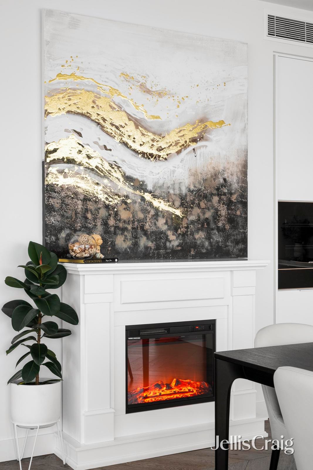 2/97 Napier Street, Essendon image 15