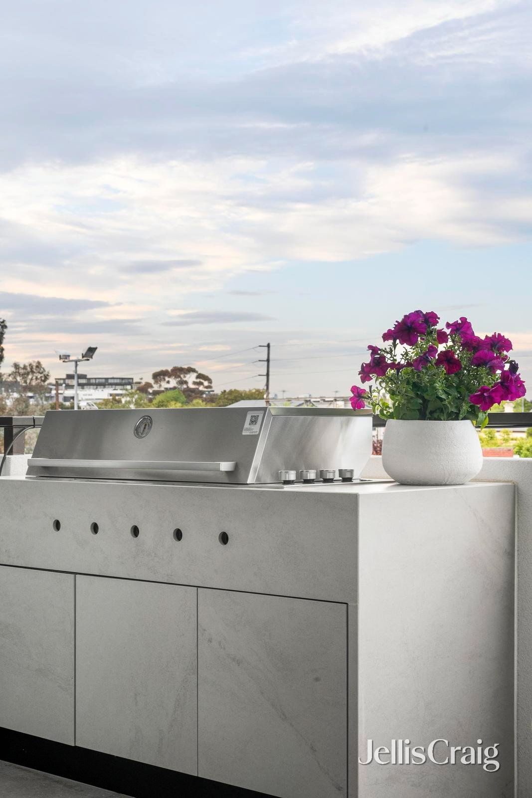 2/97 Napier Street, Essendon image 17