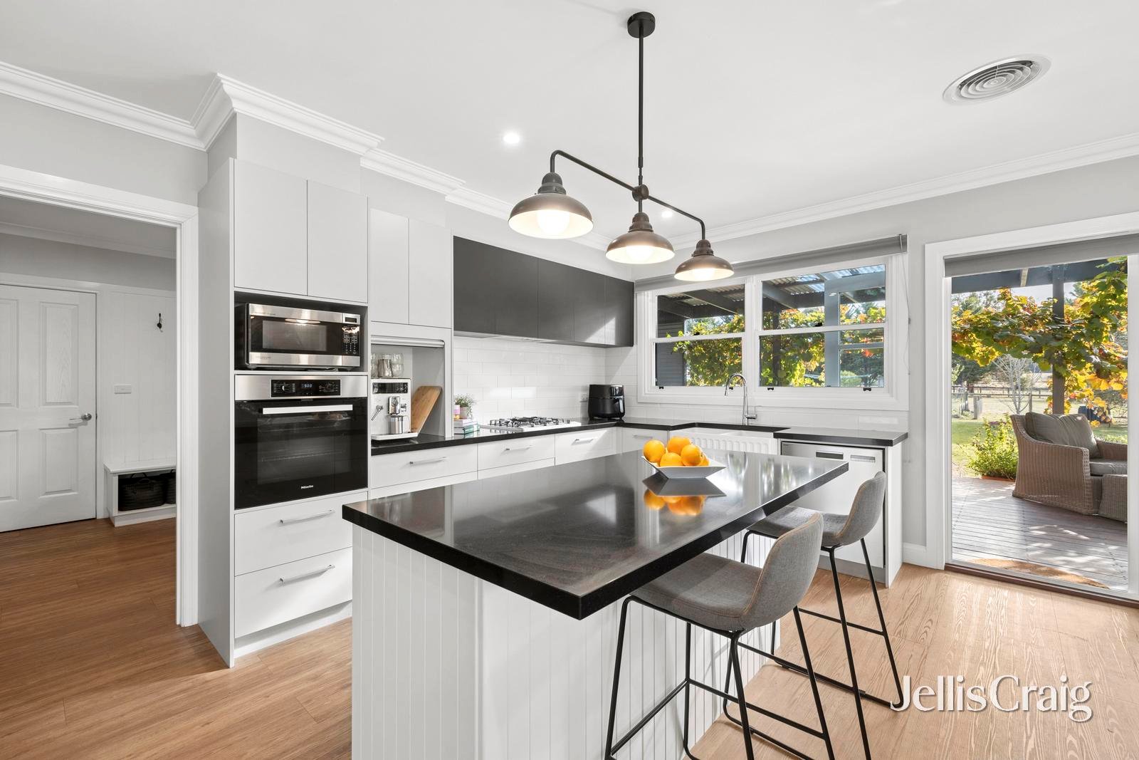 297 Potts Road, Elphinstone image 4