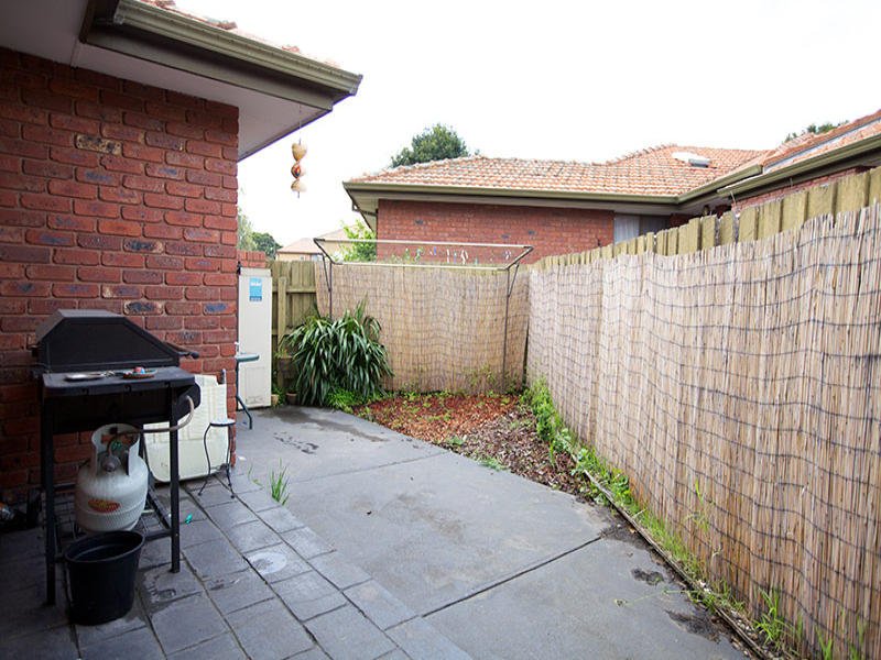 2/972 Mt Alexander Road, Essendon image 5