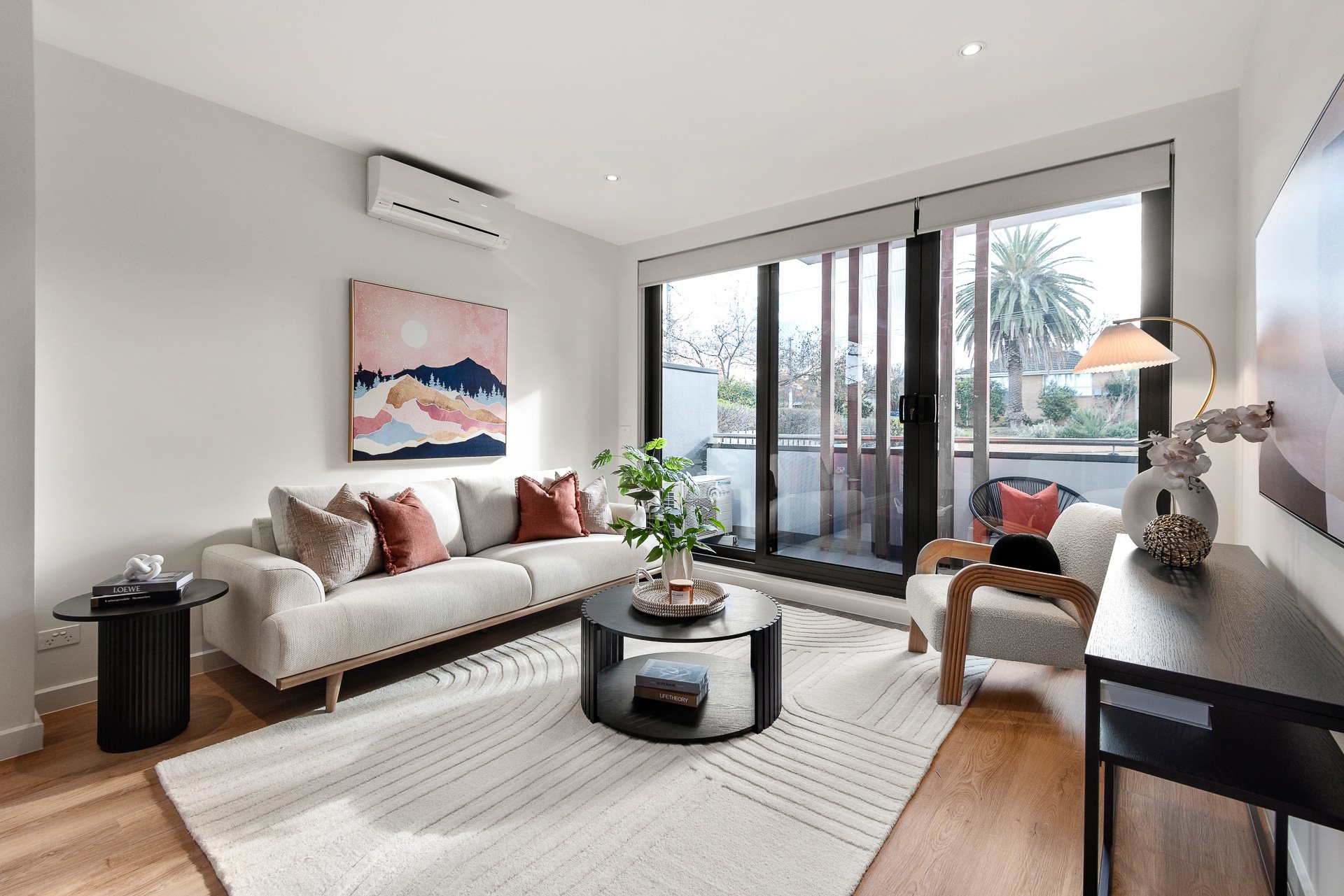 2 / 972 Riversdale Road Surrey Hills