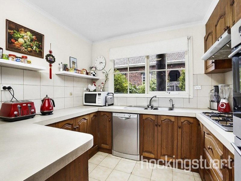 2/976 Burke Road, Balwyn image 4
