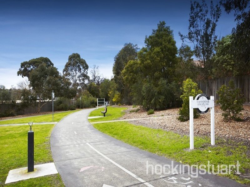 2/976 Burke Road, Balwyn image 9