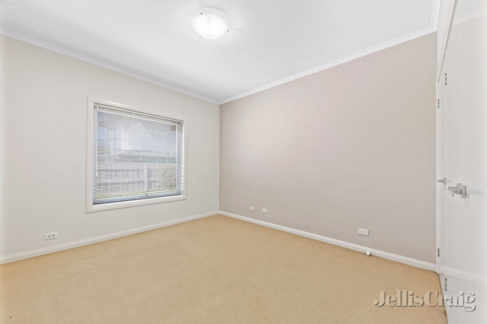 2/98 Bamfield Road, Heidelberg Heights image 5