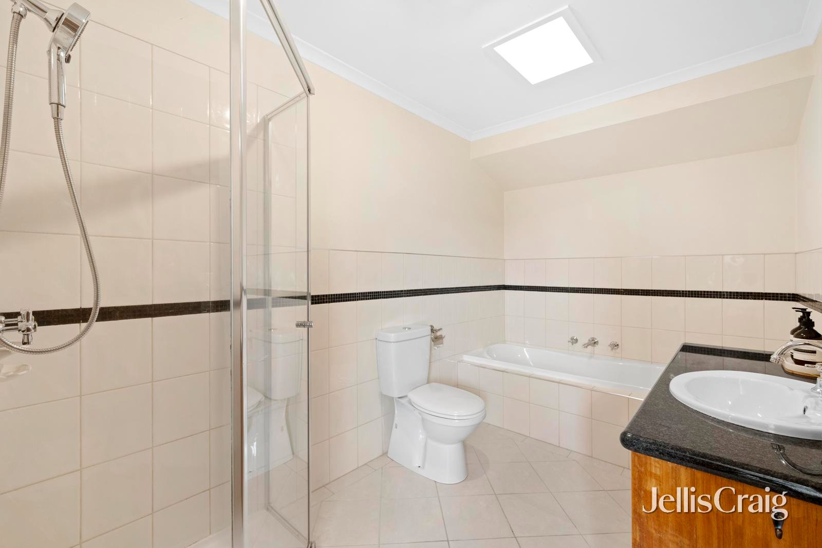 2/98 Ivanhoe Parade, Ivanhoe image 15