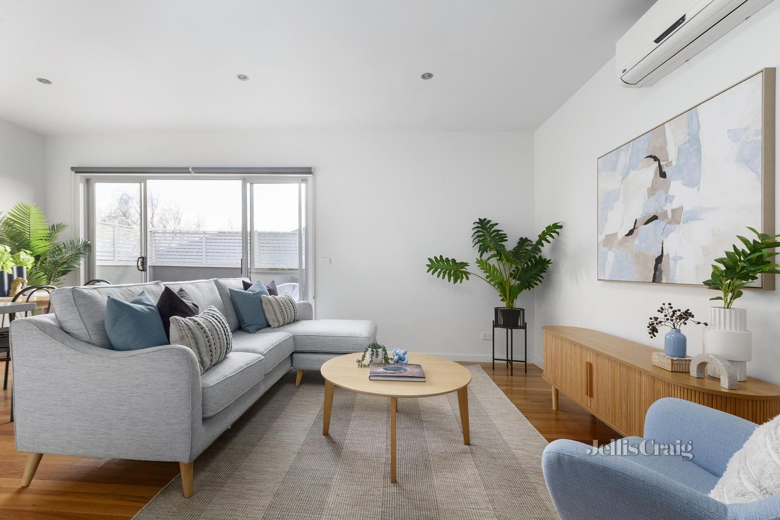 2/98 Normanby Avenue, Thornbury image 5