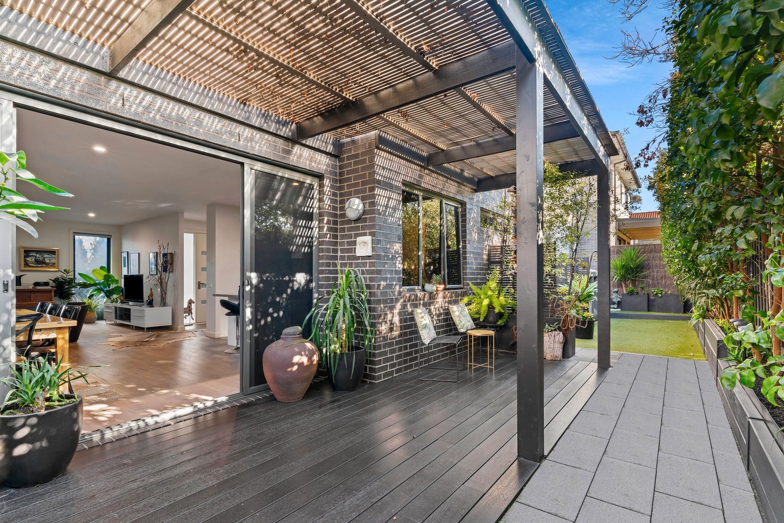 Property Gallery Thumbnail 9