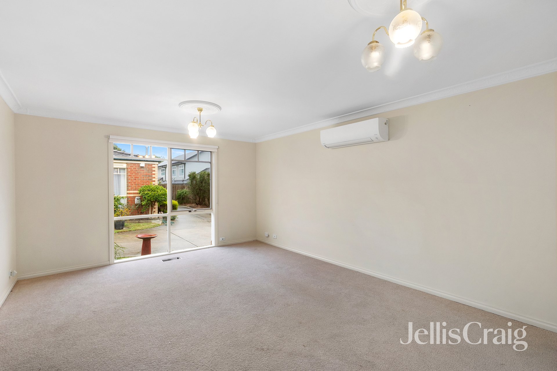 2/99-101 Bible Street, Eltham image 3
