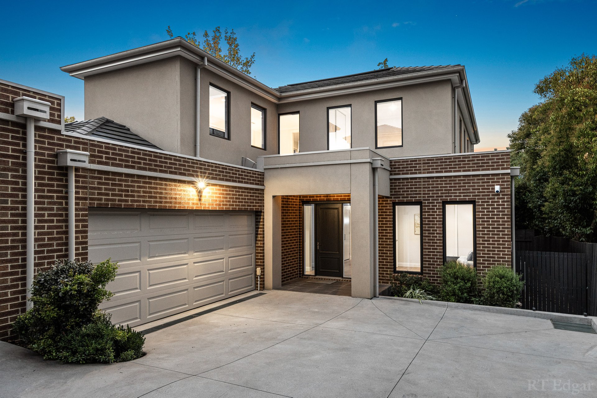 Property Gallery - Main Image