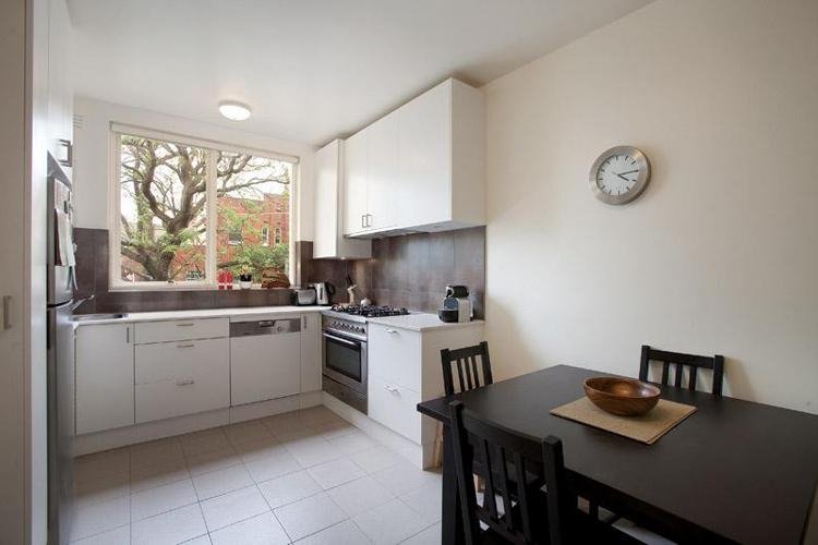 2/999 Burke Road, Camberwell image 3
