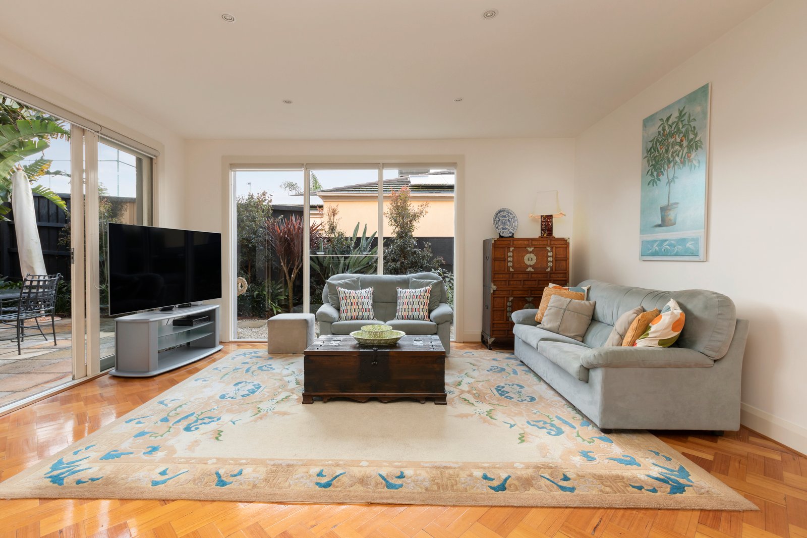 Property Gallery Thumbnail 6