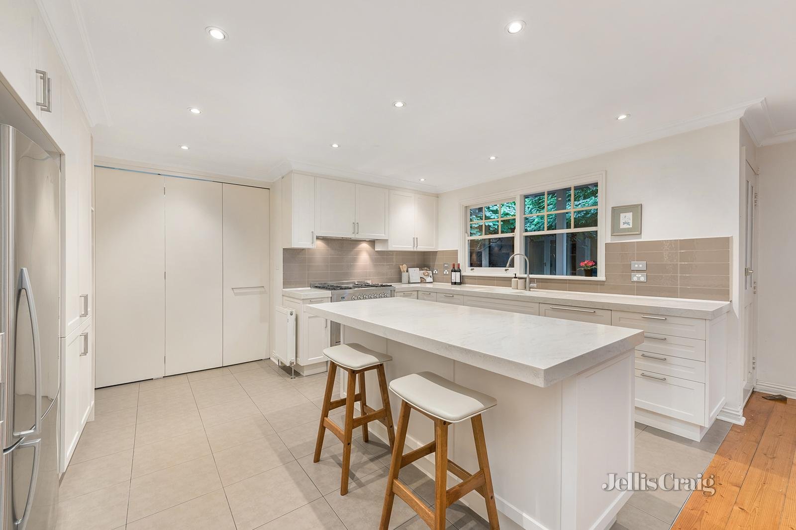 29A Durham Road, Surrey Hills image 4