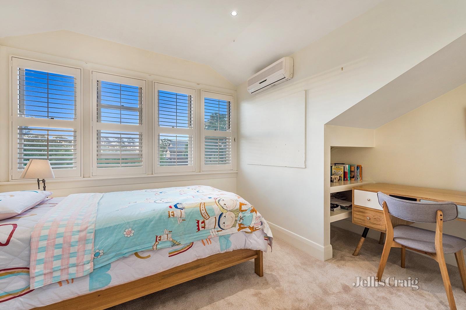 29A Durham Road, Surrey Hills image 9