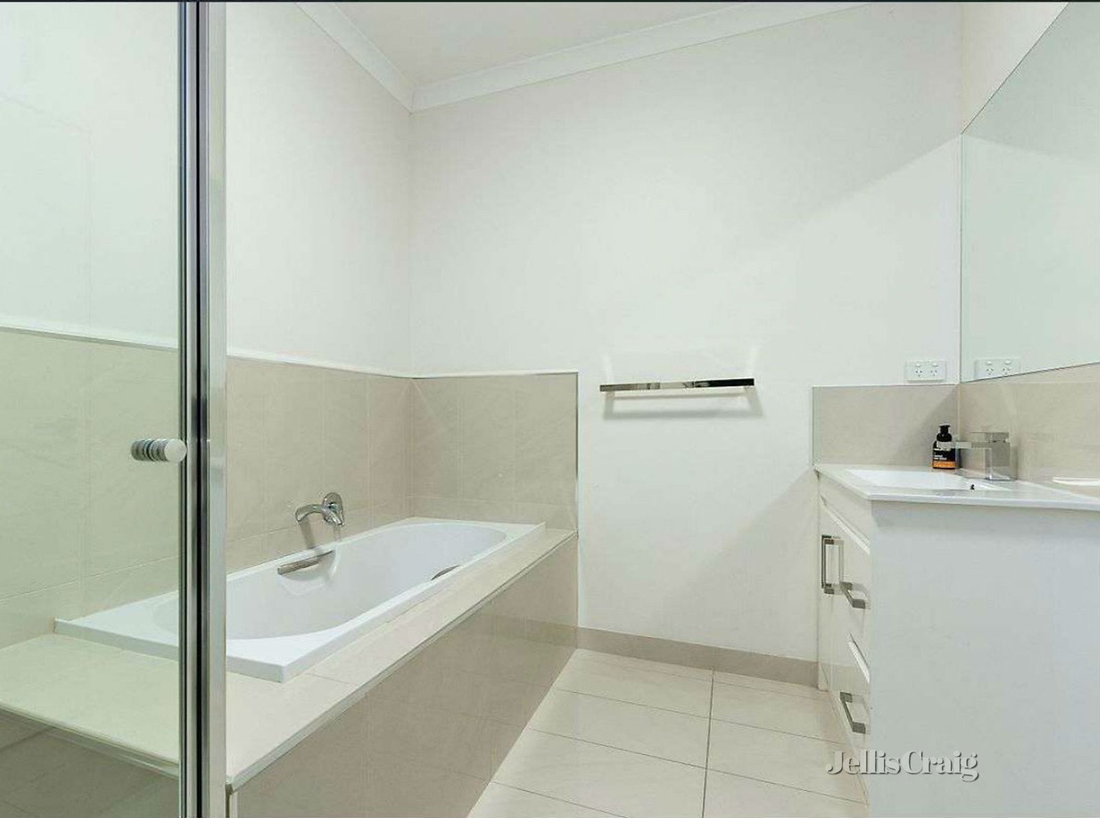 29A Hunter Drive, Blackburn South image 7