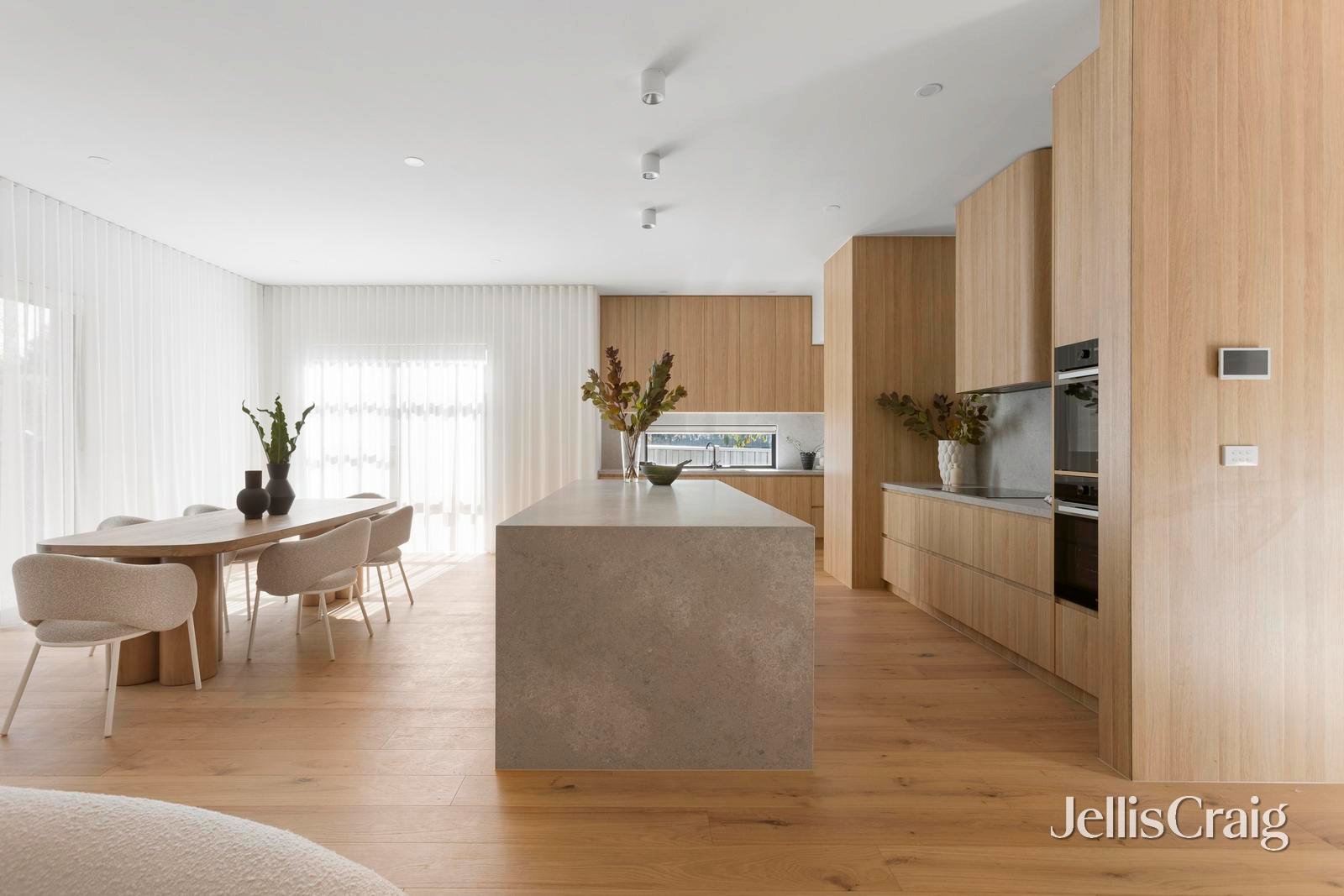 2A Alandale Avenue, Balwyn image 5