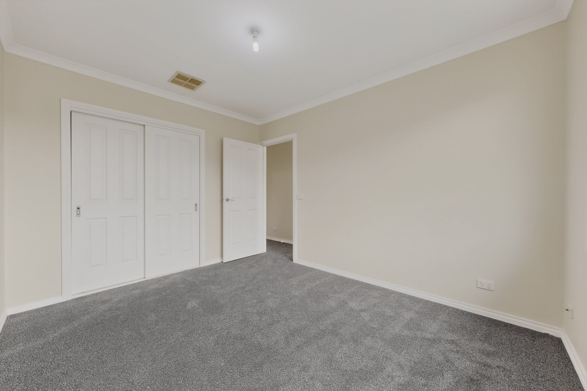 2A Amiriya Street, Bentleigh East image 9