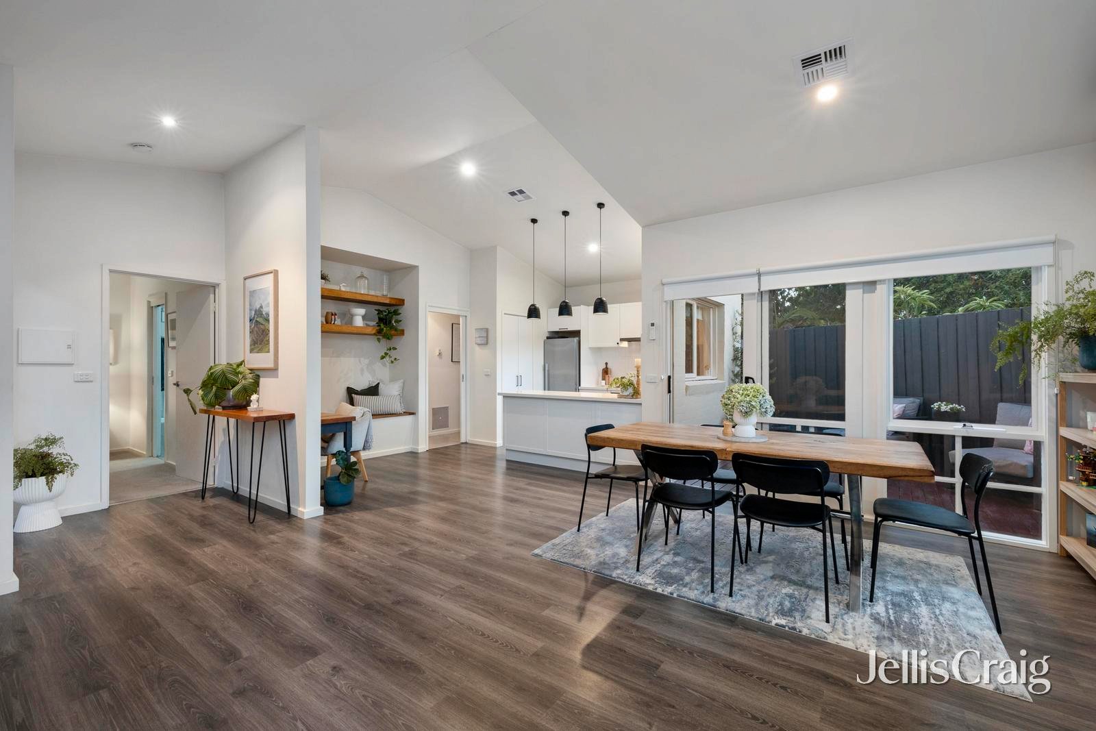 2a Anstee Grove, Bentleigh image 4