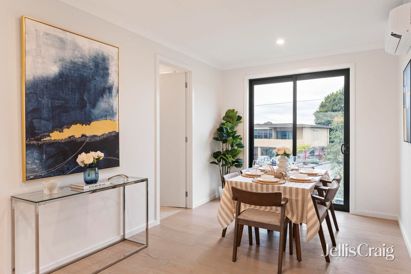 2A Aranga Crescent, Donvale image 6