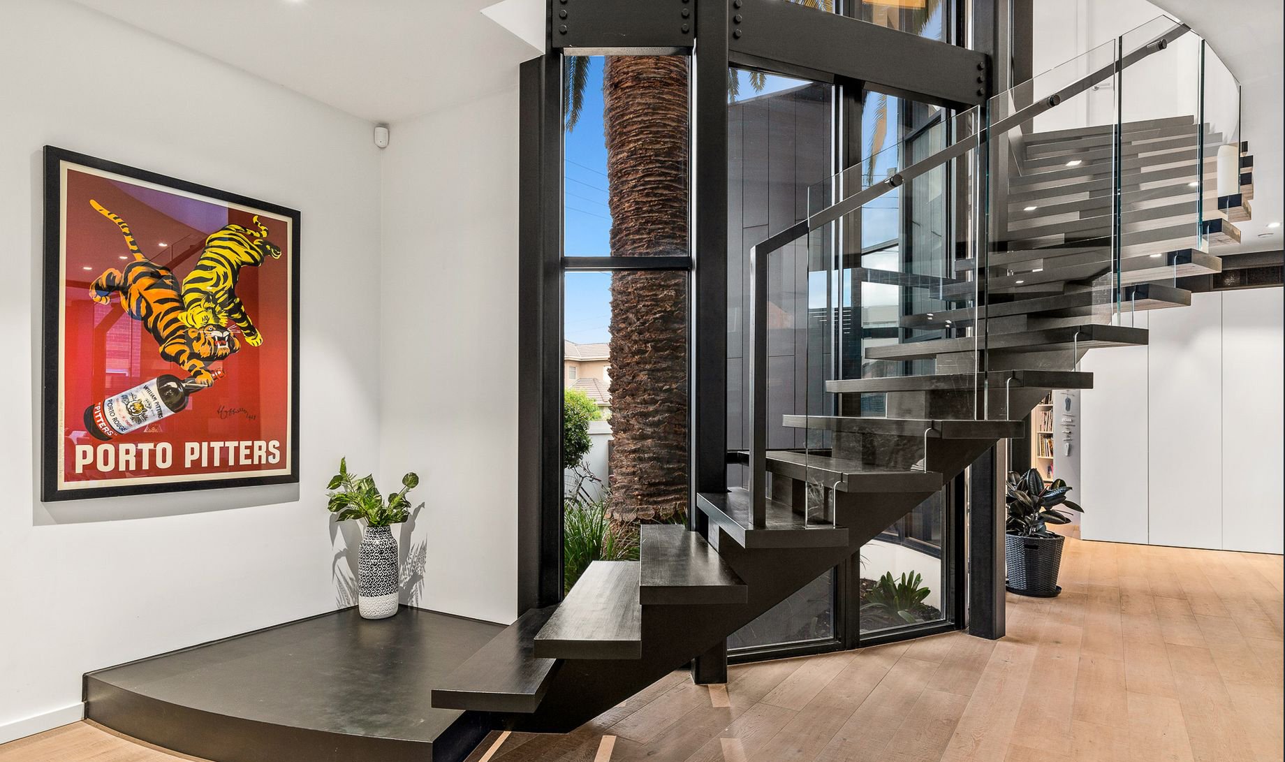 Property Gallery Thumbnail 10