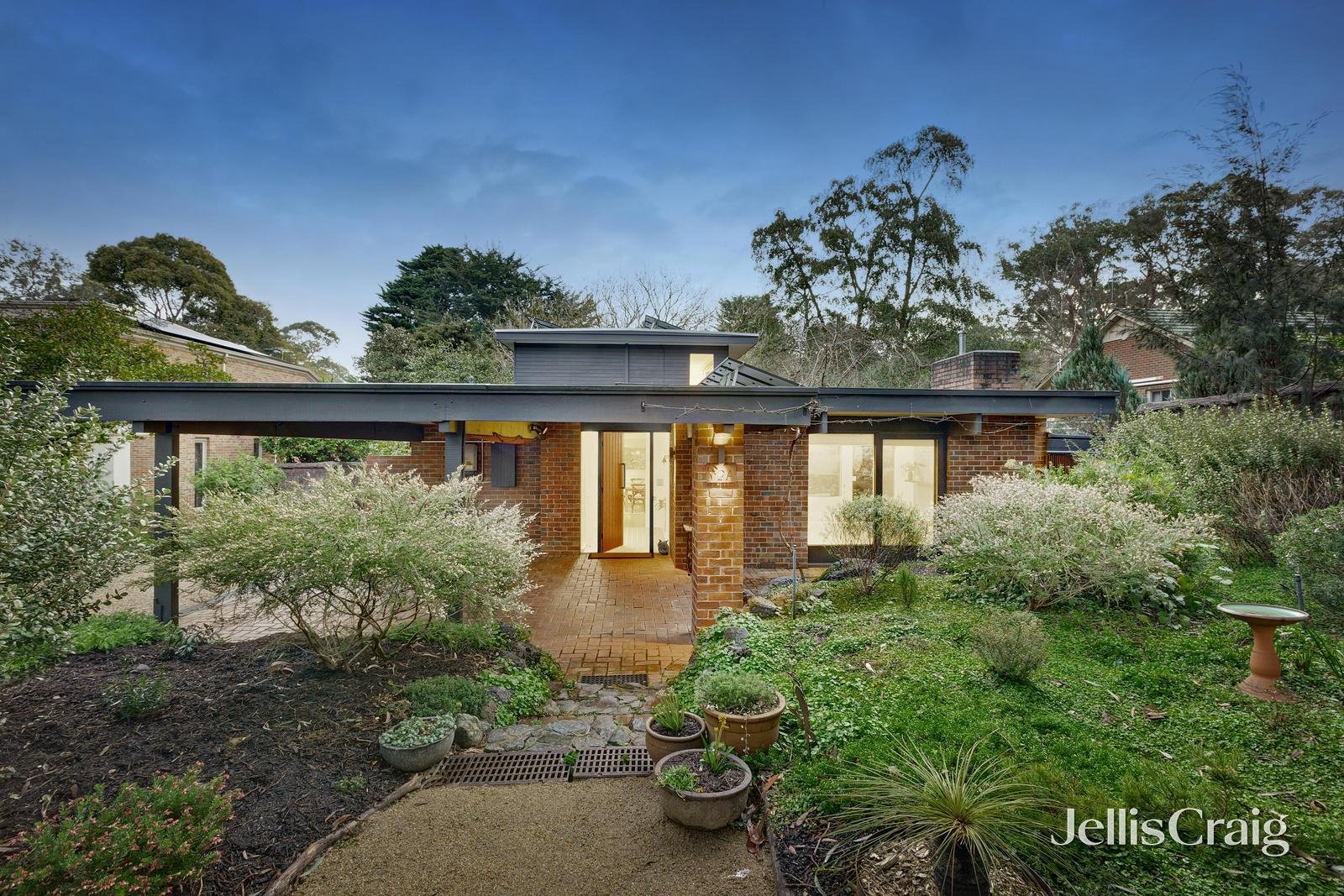 2A Boongarry Avenue, Blackburn image 1