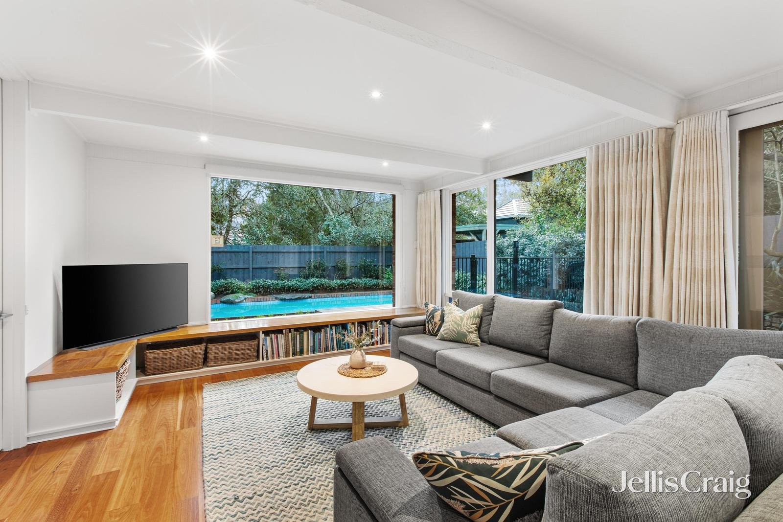 2A Boongarry Avenue, Blackburn image 3