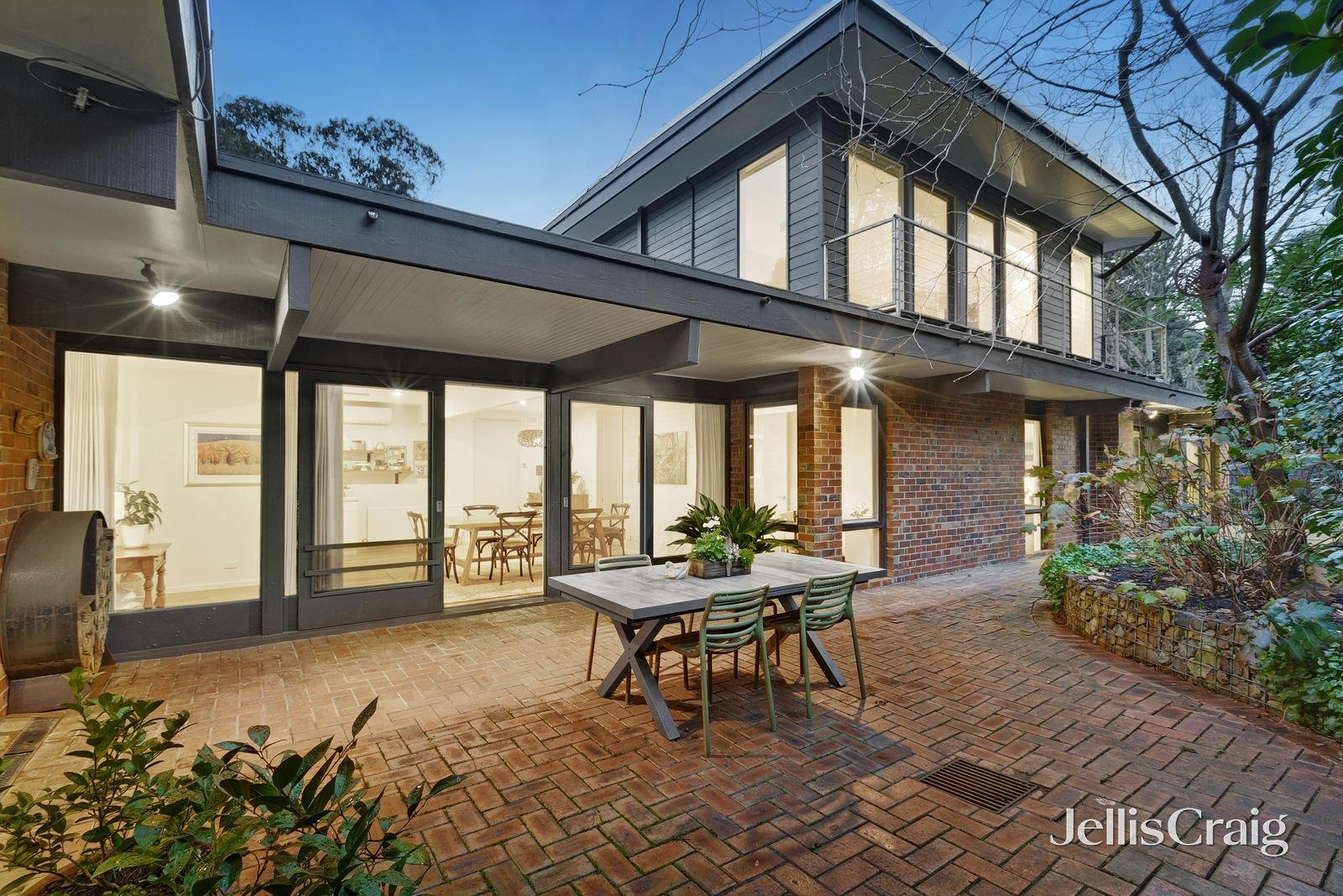 2A Boongarry Avenue, Blackburn image 14
