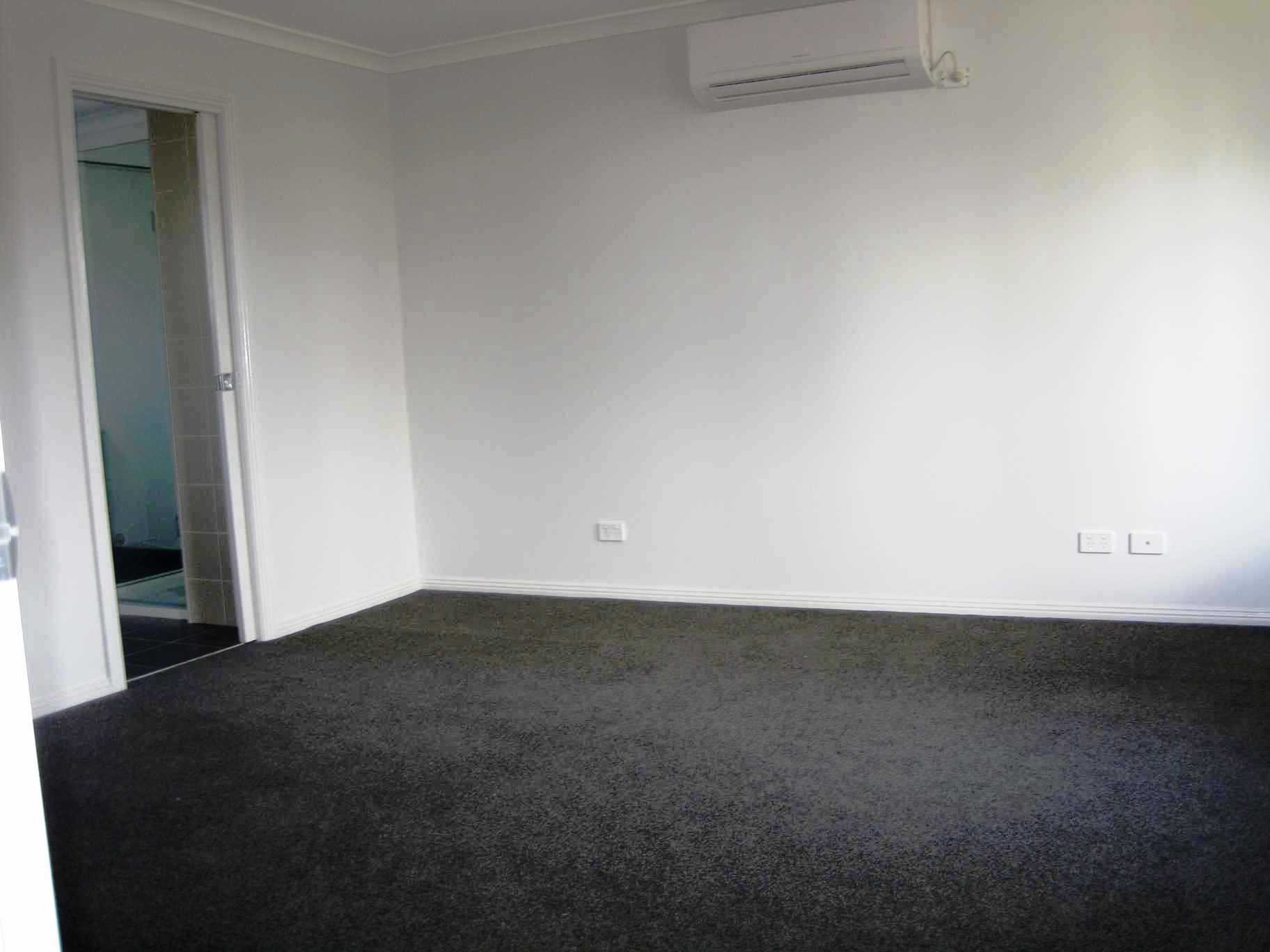 2A Braemar Street, Croydon image 5