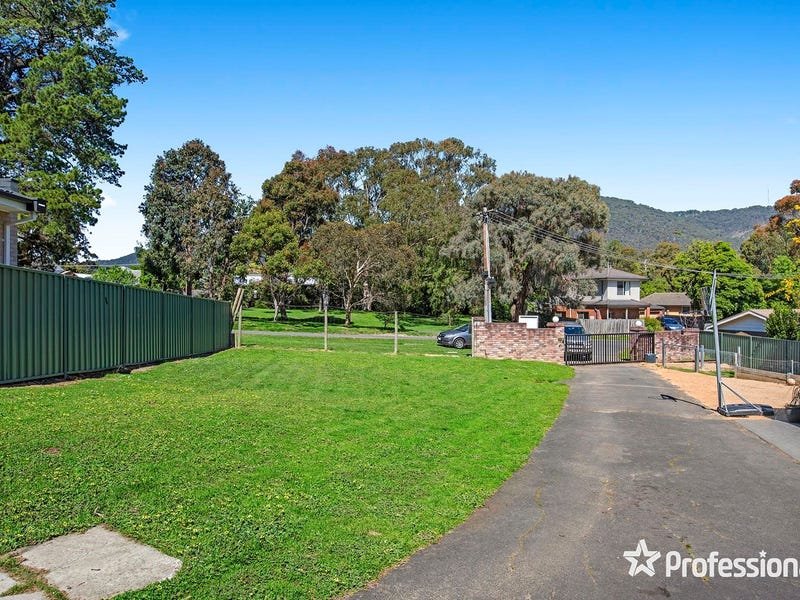 2A Claire Court, Montrose image 14