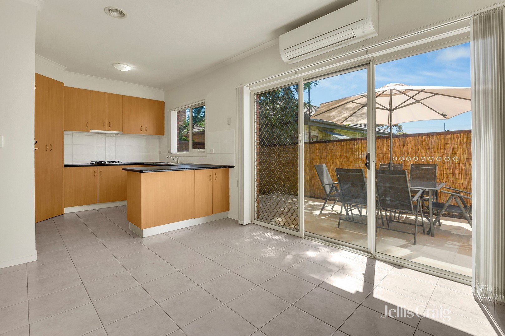 2A Cornwall Road, Pascoe Vale image 6