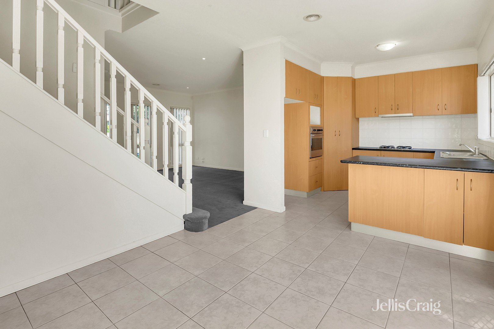 2A Cornwall Road, Pascoe Vale image 7
