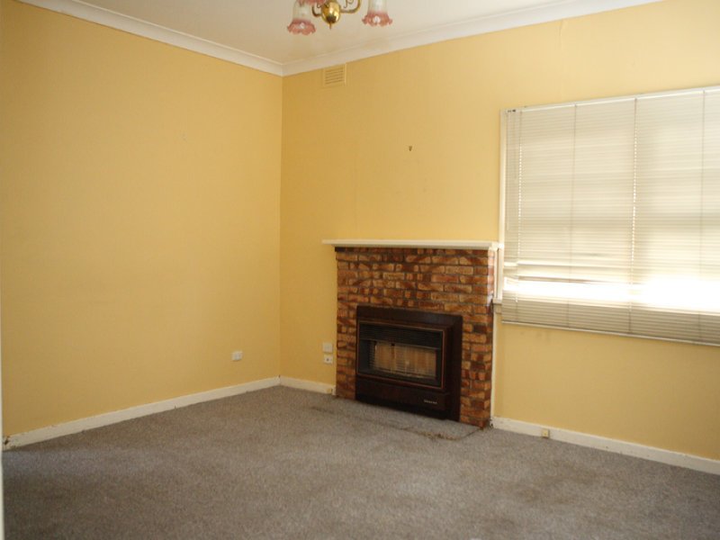 2A Croydon Way, Croydon image 3