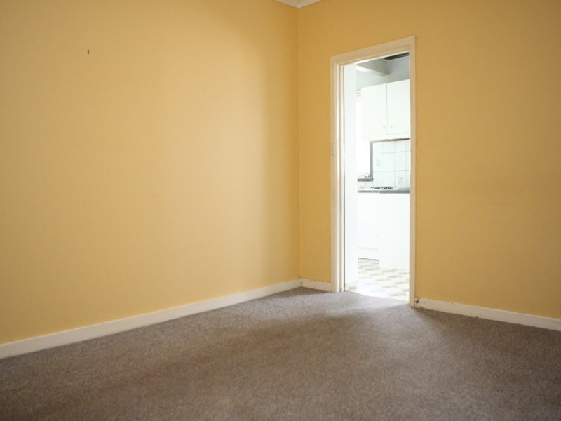 2A Croydon Way, Croydon image 4