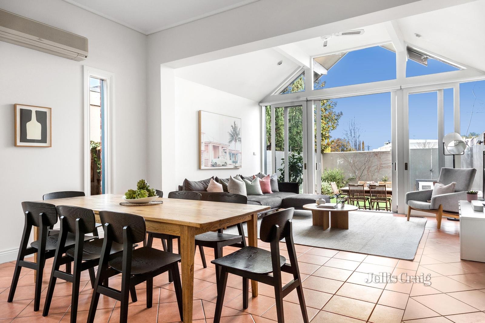 2A Davis Street, Elsternwick image 3