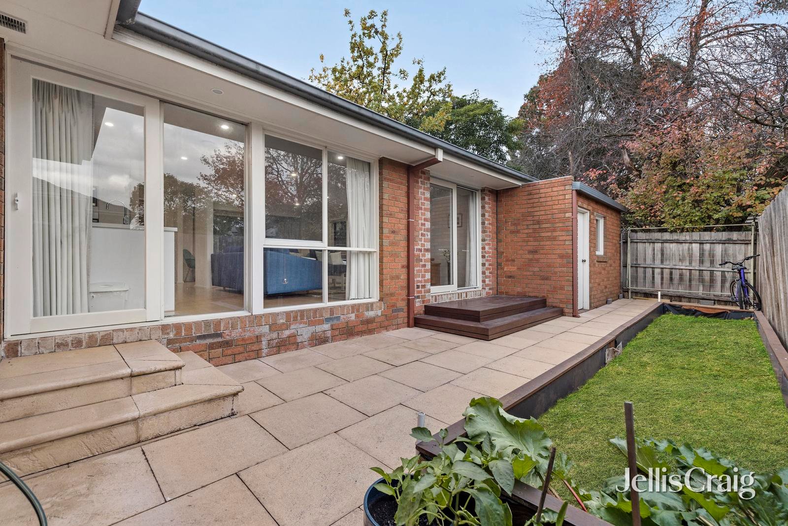 2A Dewrang Crescent, Blackburn image 13