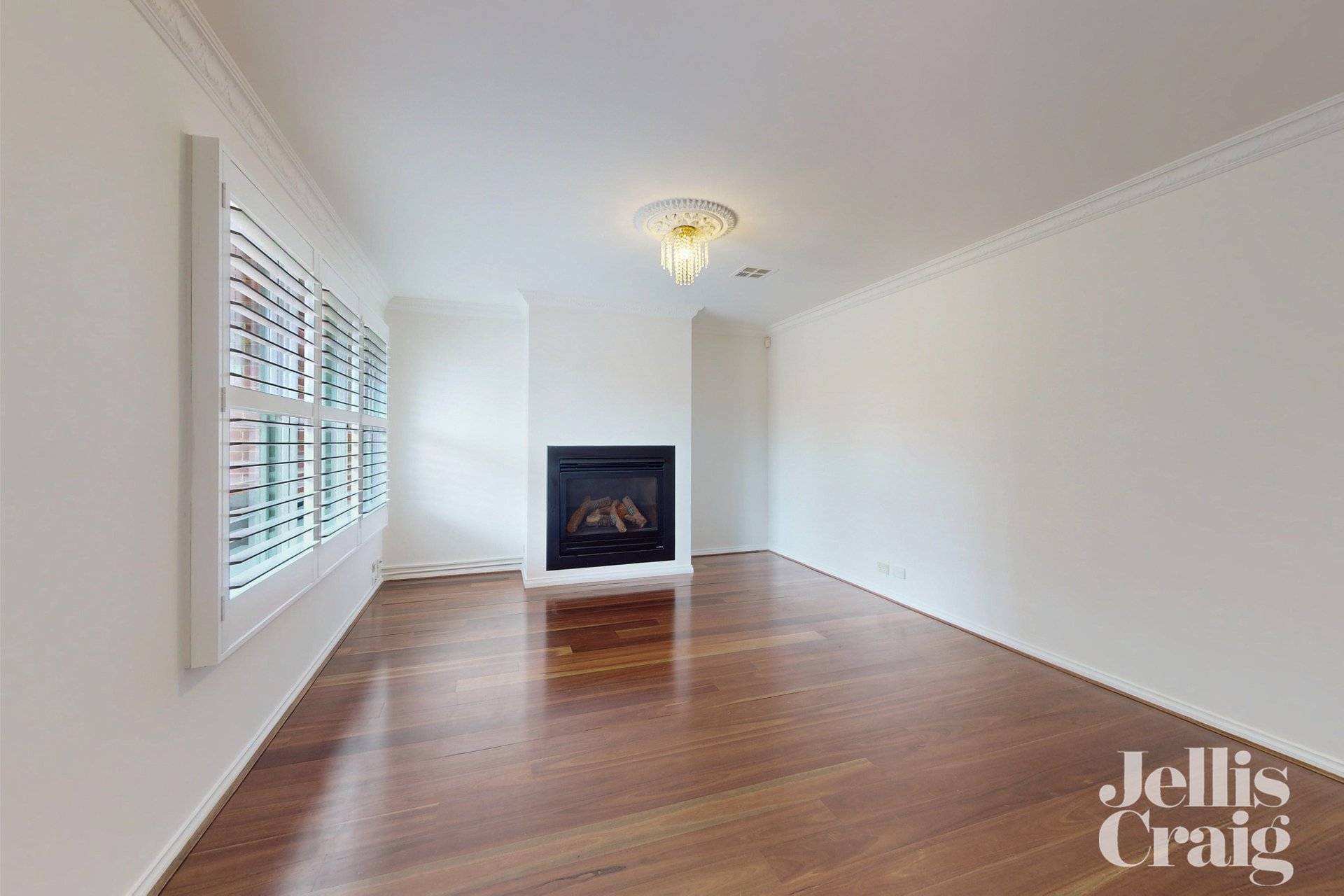 2A Doncaster Street, Ascot Vale image 2