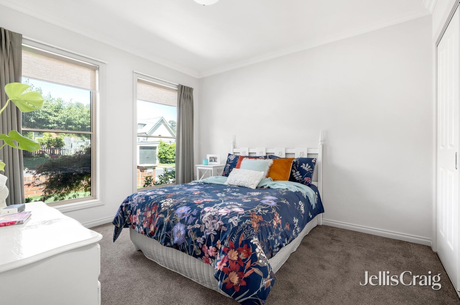 2A Dunrobin Court, Ballarat North image 5