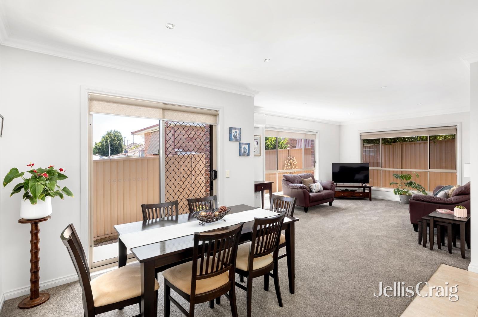 2A Dunrobin Court, Ballarat North image 3