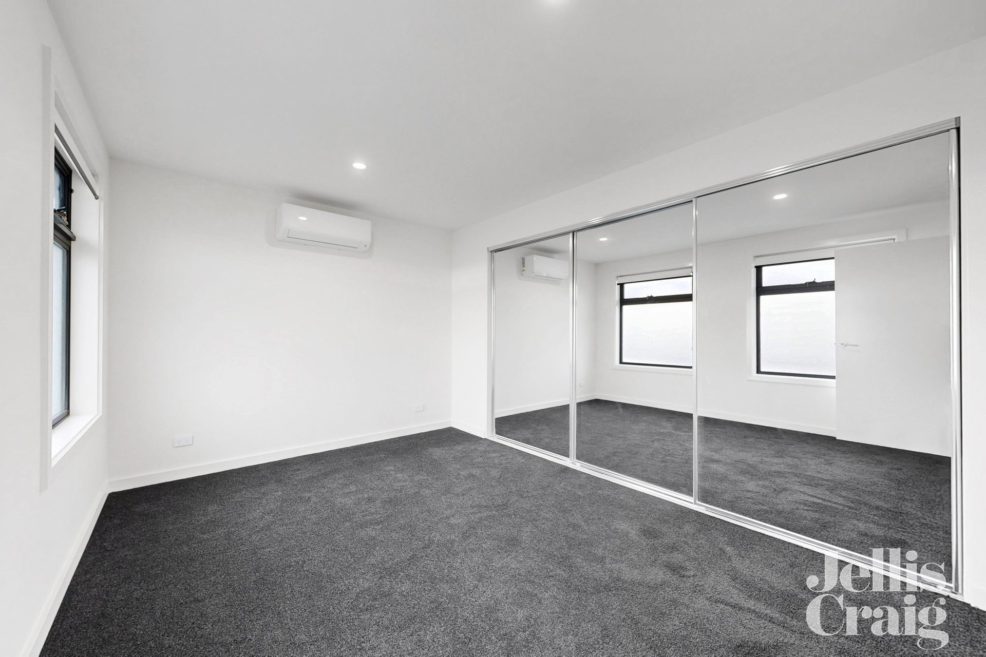 2A Durward Avenue, Glen Waverley image 11