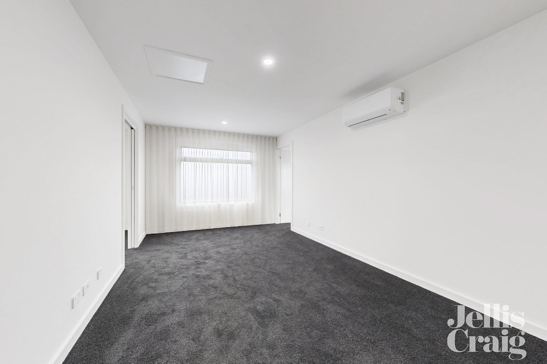 2A Durward Avenue, Glen Waverley image 14