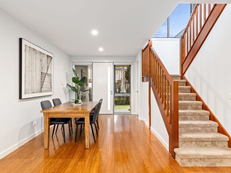 Property Gallery Thumbnail 3