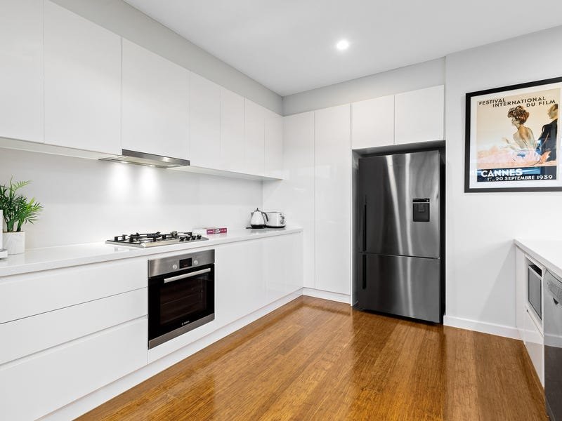Property Gallery Thumbnail 6