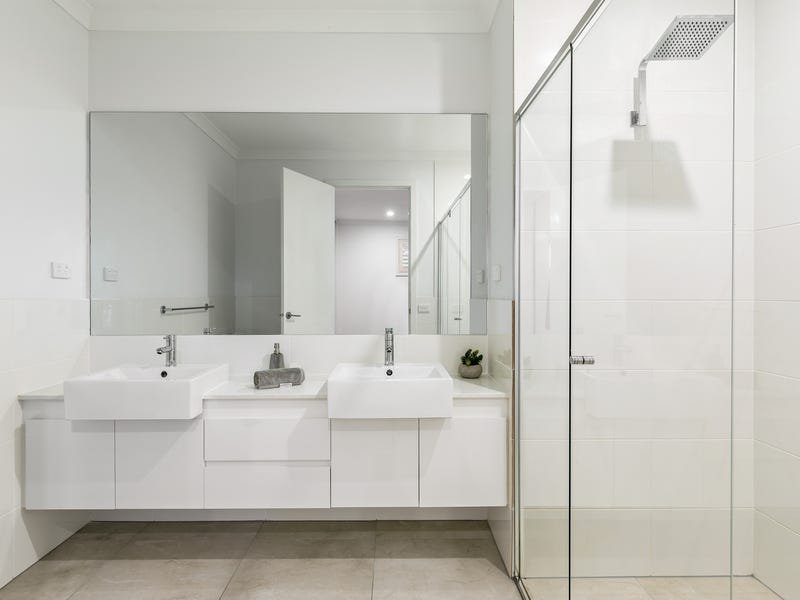 Property Gallery Thumbnail 11