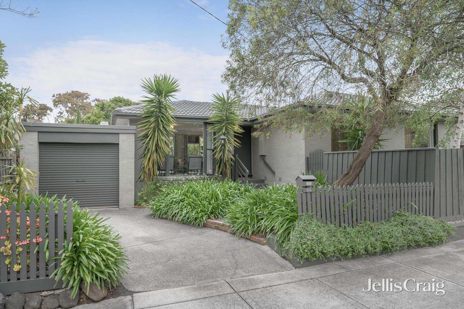 2A Ernest Street, Blackburn image 1