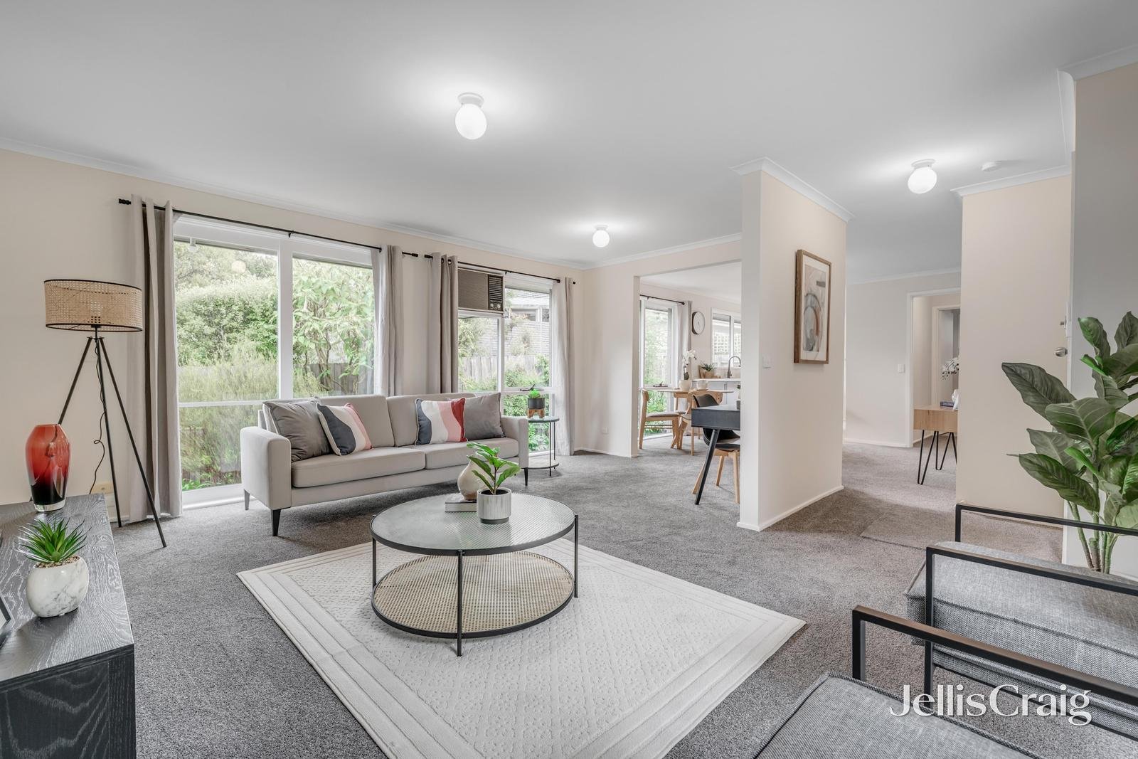 2A Ernest Street, Blackburn image 2