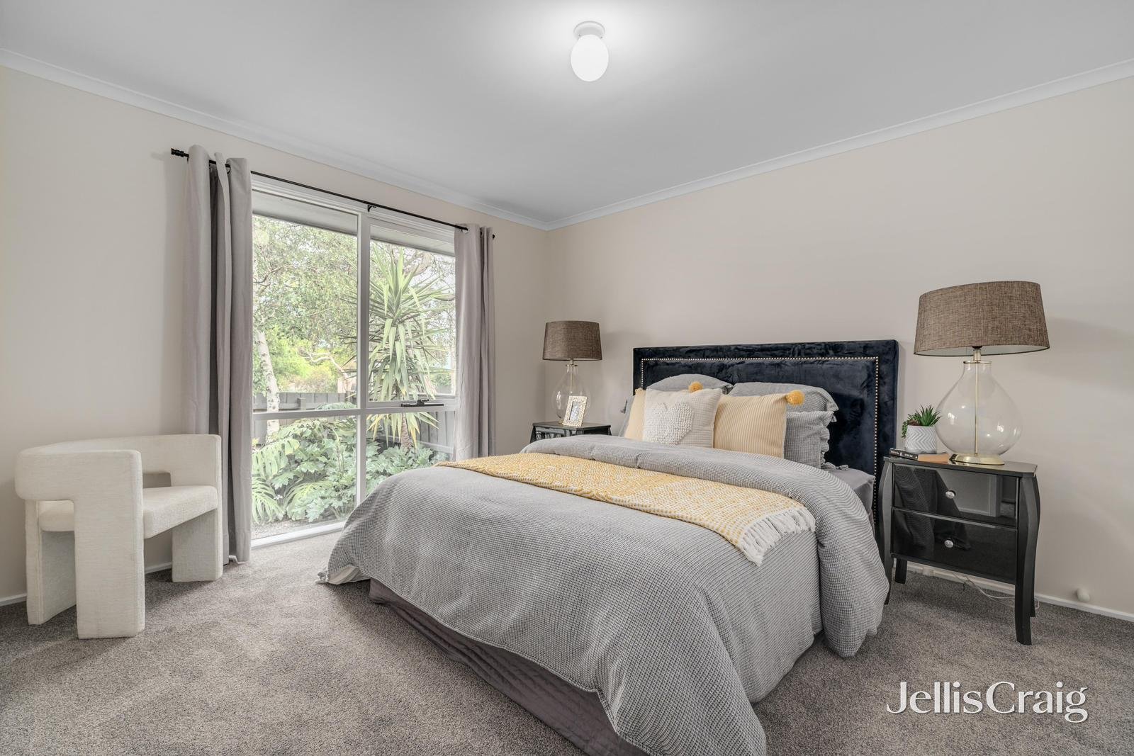 2A Ernest Street, Blackburn image 5