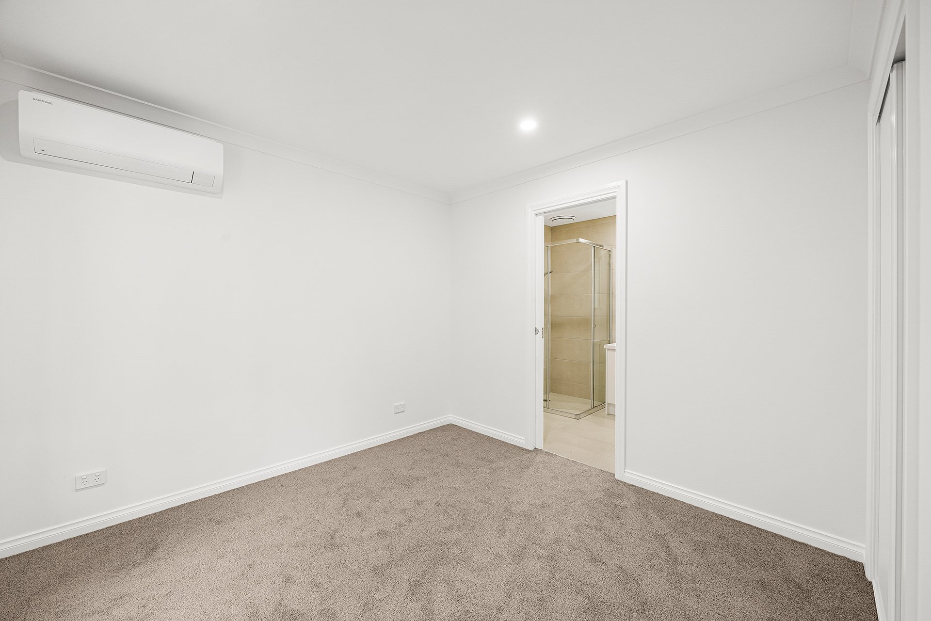 2A Ferguson Street, Mitcham image 6