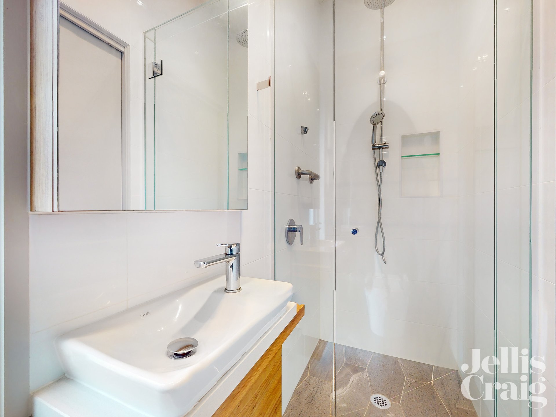 2a Franks Grove, Kew image 5