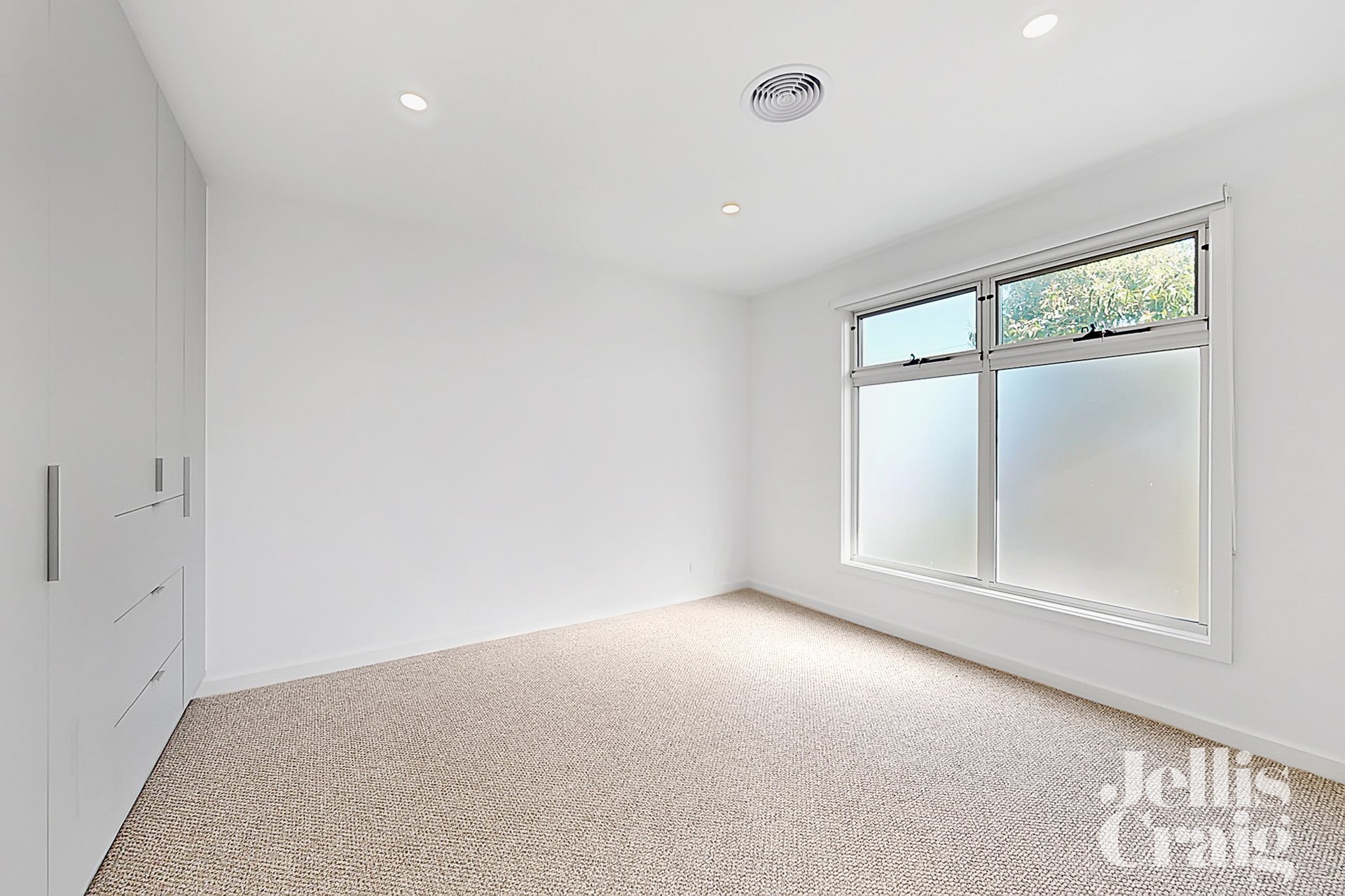 2A Glenmer Street, Bentleigh image 8